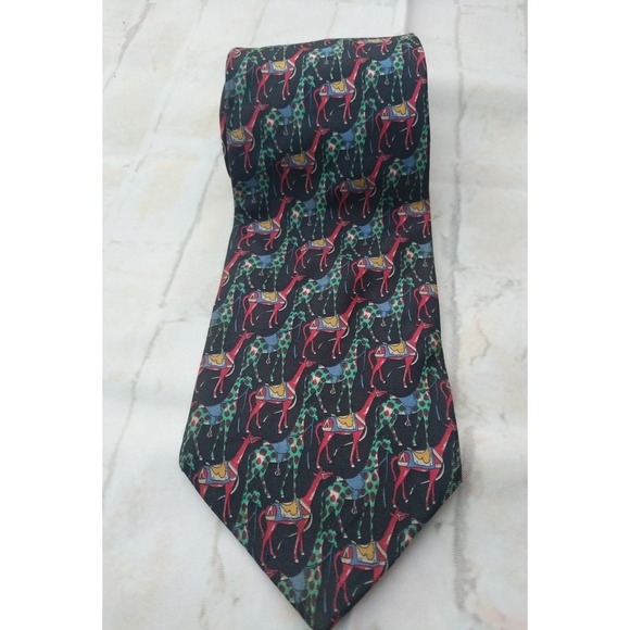 Pierre Balmain Other - PIERRE BALMAIN Paris 100% Silk Mens Necktie Tie Made in Italy Giraffes